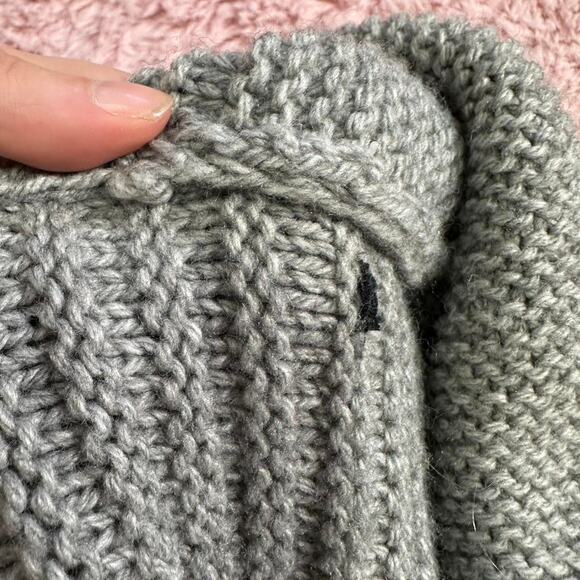 Cutie y2k gray slouchy fit cable knit cardigan with button - Picture 5 of 5